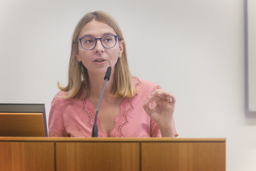 Prof. Christel Depienne auf dem C-TNBS-Wissenschaftssymposium 2025